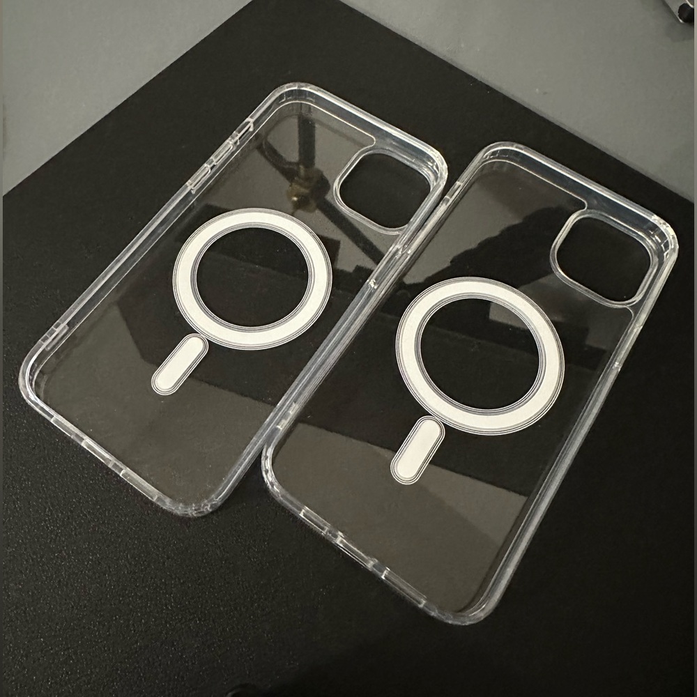 Pack of 2 iPhone 14 Max clear MagSafe case